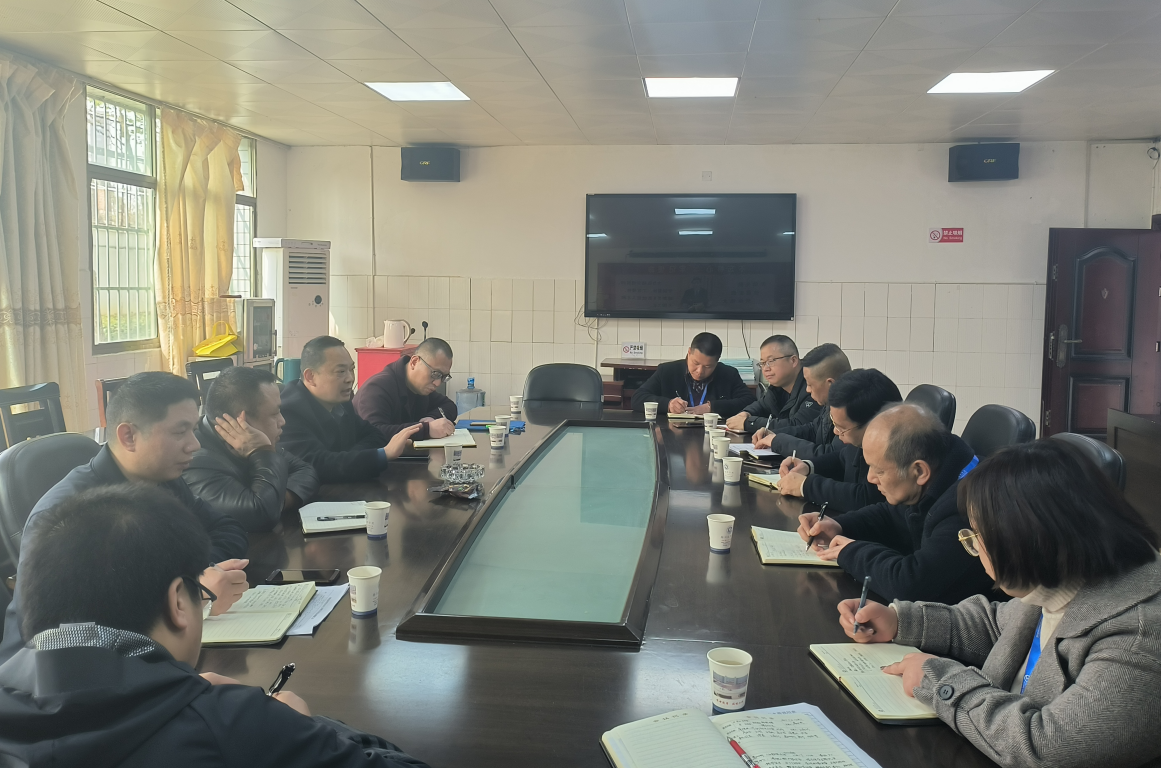 學(xué)院院長(zhǎng)廖與飛一行蒞臨電氣工程學(xué)院調(diào)研后勤和學(xué)管工作