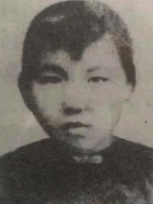 李潔、李廣：紅色小交通 英雄好姐妹