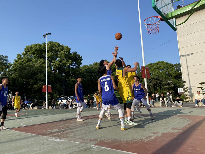 衡陽(yáng)技師學(xué)院舉辦第十二屆學(xué)生籃球賽閉幕式