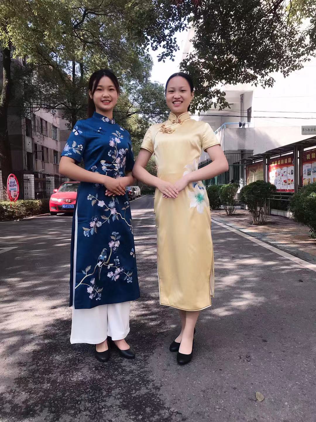 競賽之星 梁金（右）、曹蓉（左）.jpg