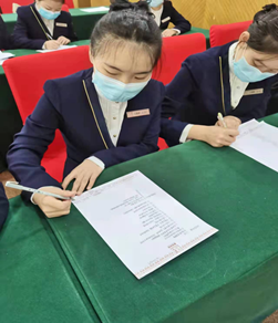 經(jīng)濟(jì)貿(mào)易系開展工學(xué)交替工作