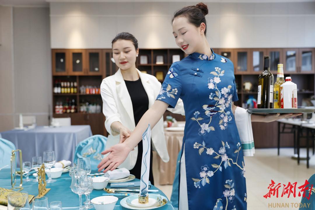 譚玉林老師：匠心筑夢，技能閃耀——記湖南第二屆職業(yè)技能大賽備賽之旅