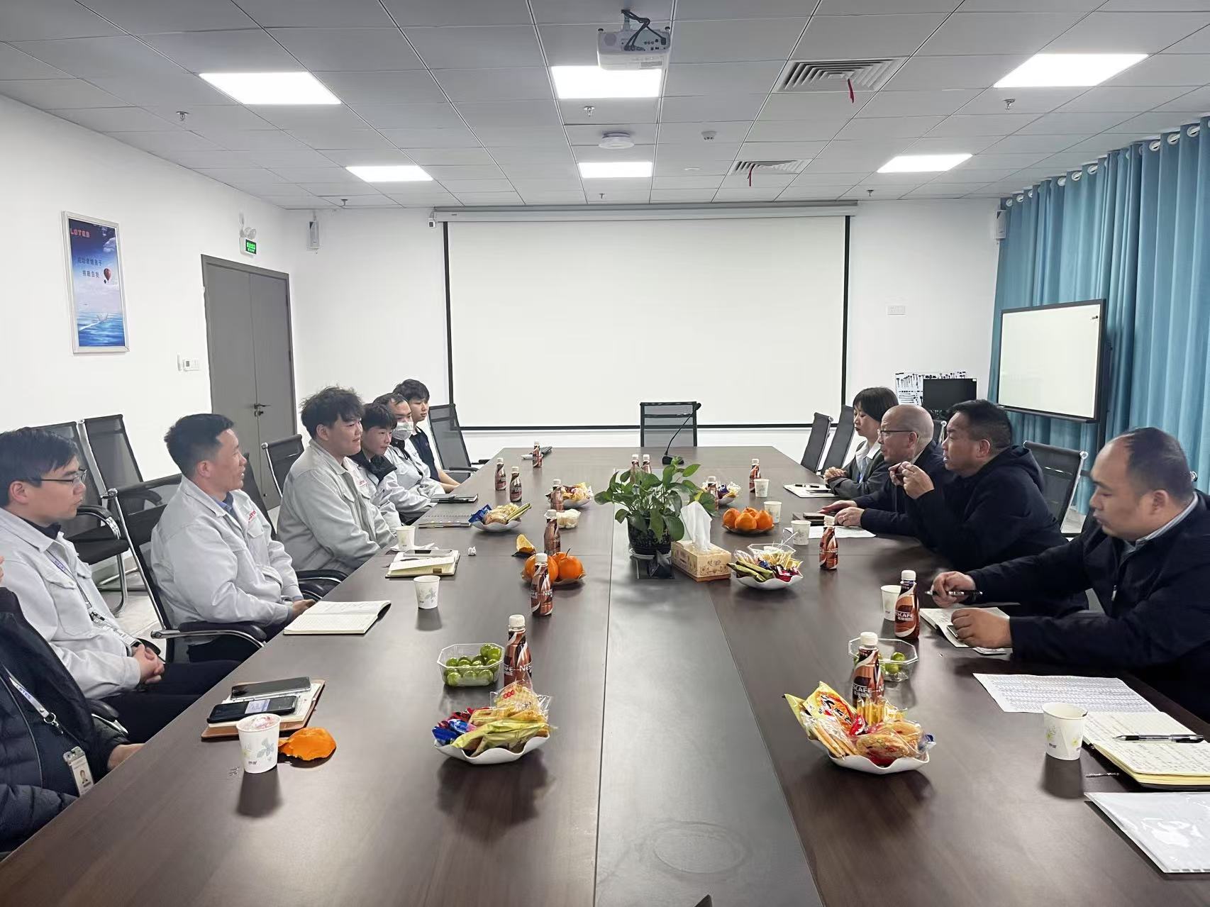 文武院長率隊赴企業(yè)開展專題調(diào)研