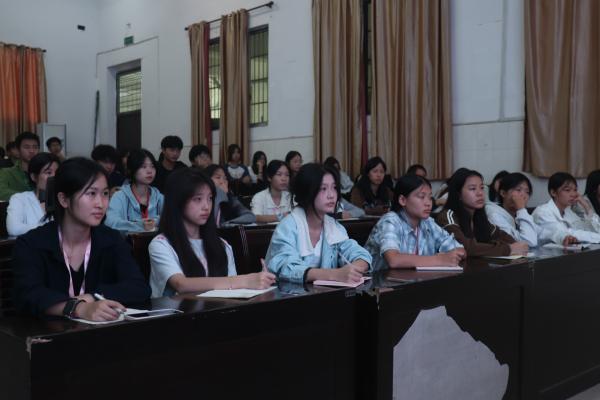 學(xué)院青年宣講團(tuán)開展2025年第一次培訓(xùn)