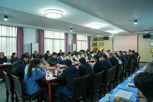 學(xué)院召開學(xué)生代表座談會